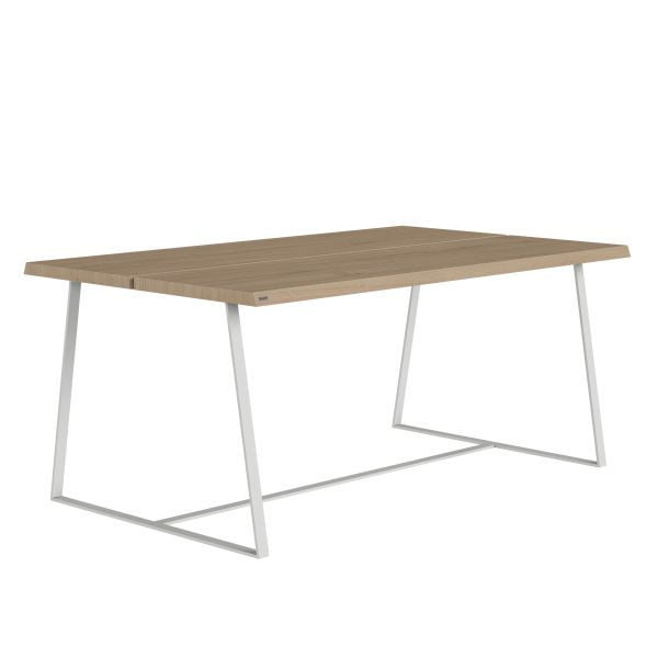 Geometryczny stół do loftowych wnętrz z metalową konstrukcją i drewnianym blatem